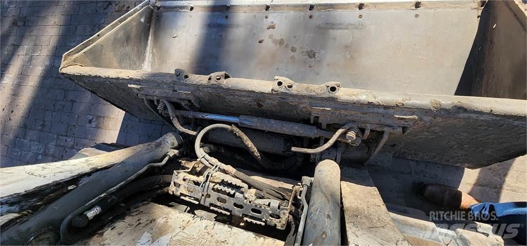 Bobcat T770 Krautuvai su šoniniu pasukimu
