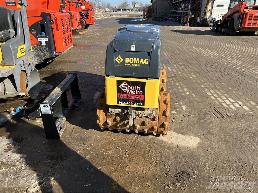 Bomag BMP8500 Velkami vibraciniai volai