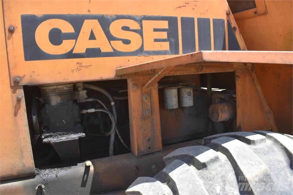 CASE W20C Naudoti ratiniai krautuvai
