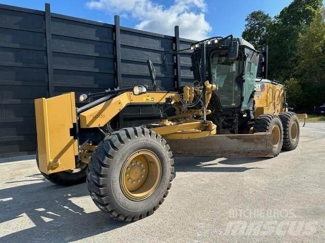 CAT 120 Greideriai