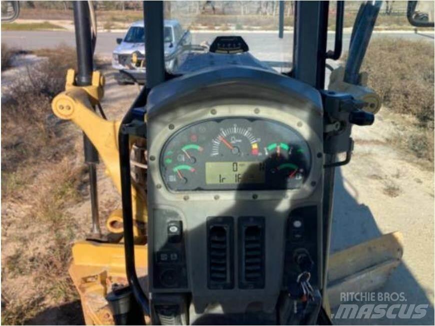 CAT 140M2 Greideriai