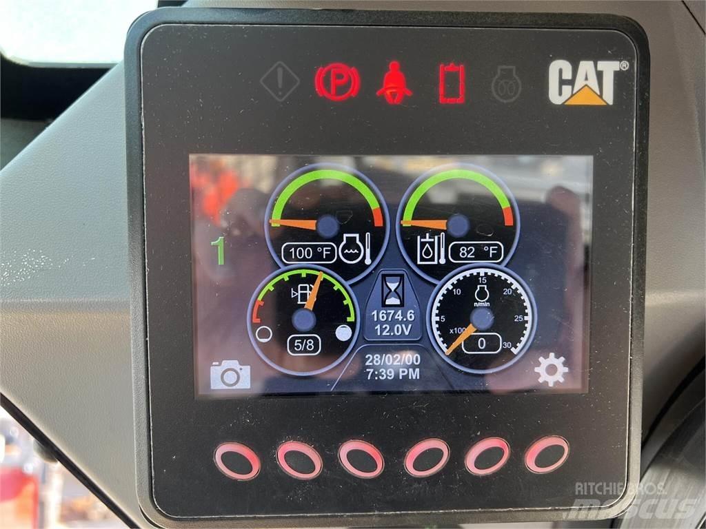 CAT 279D3 Krautuvai su šoniniu pasukimu