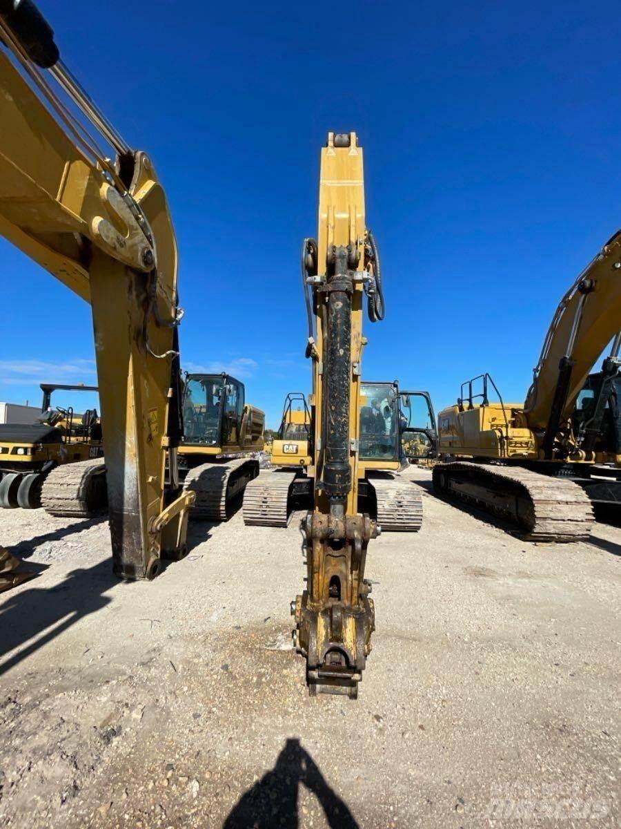 CAT 320 Vikšriniai ekskavatoriai