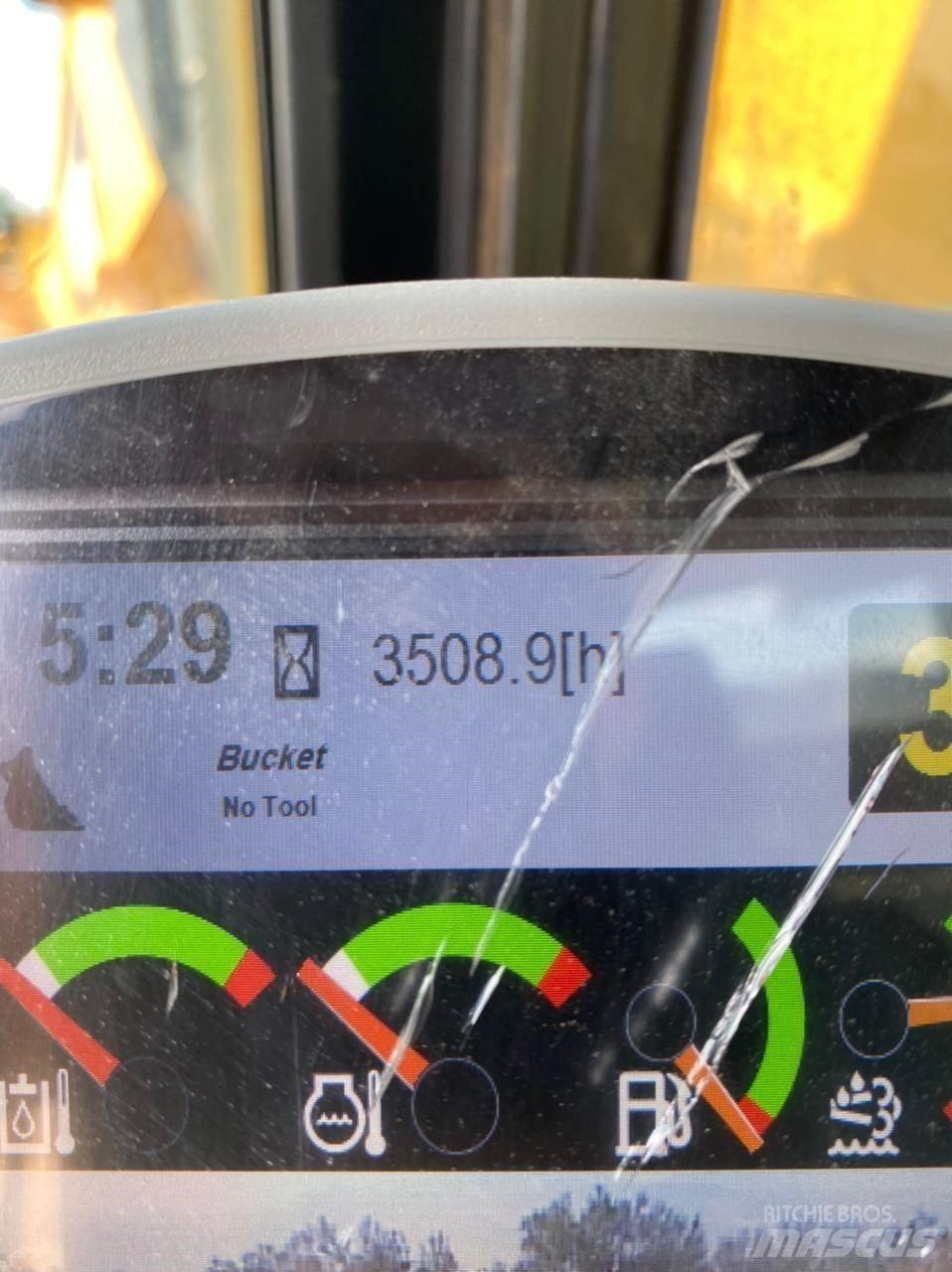 CAT 330FL Vikšriniai ekskavatoriai