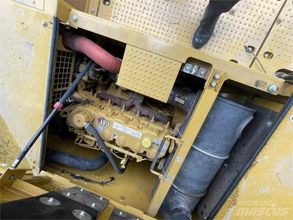 CAT 336 Vikšriniai ekskavatoriai