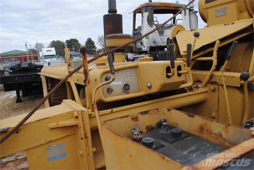 CAT 561C vamzdžių klotuvų buldozeriai