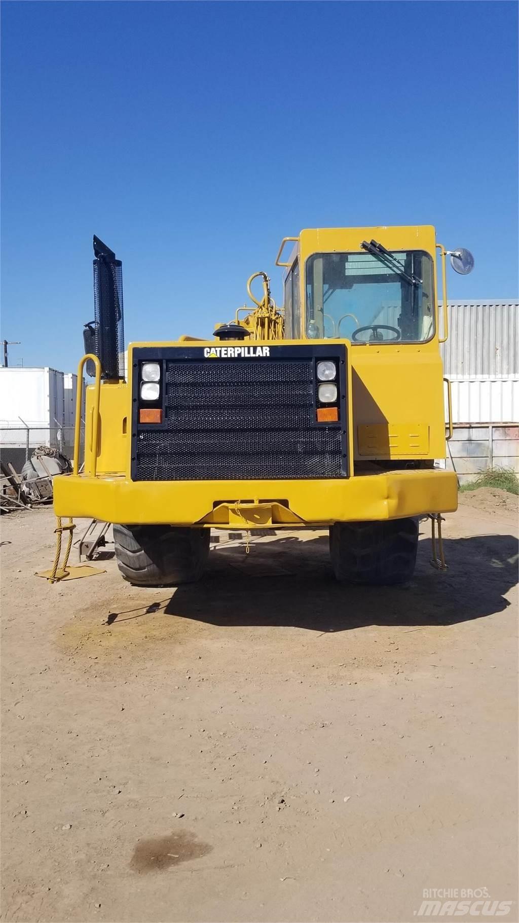 CAT 611 Cisternos - priekabos