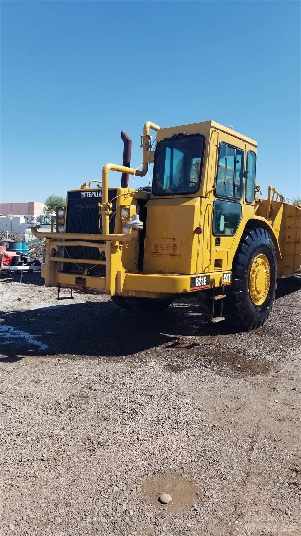CAT 621E Cisternos - priekabos