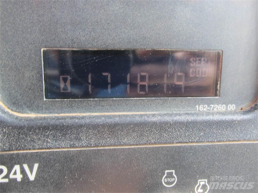 CAT 725 Karjeriniai savivarčiai