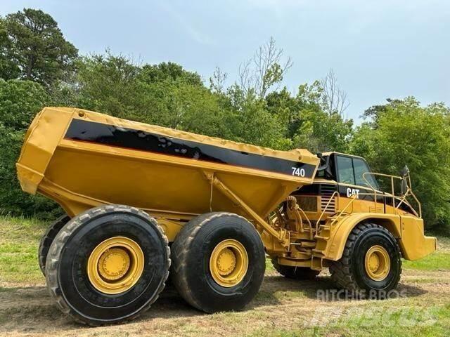 CAT 740 Karjeriniai savivarčiai