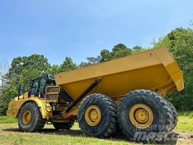 CAT 745 Karjeriniai savivarčiai