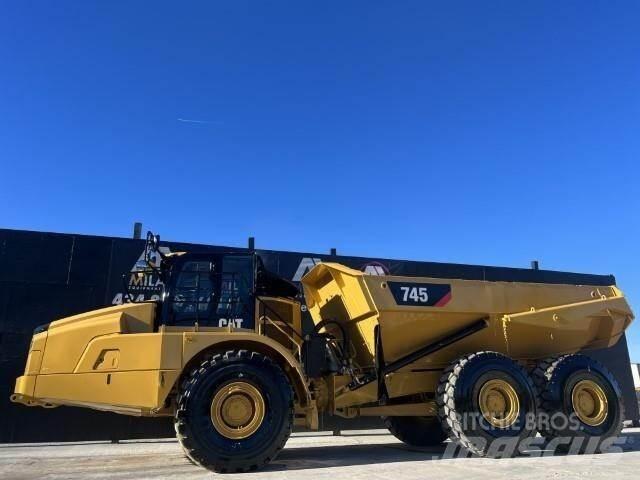 CAT 745 Karjeriniai savivarčiai