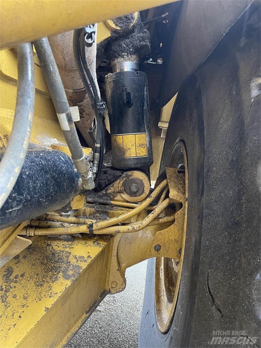 CAT 745C Karjeriniai savivarčiai