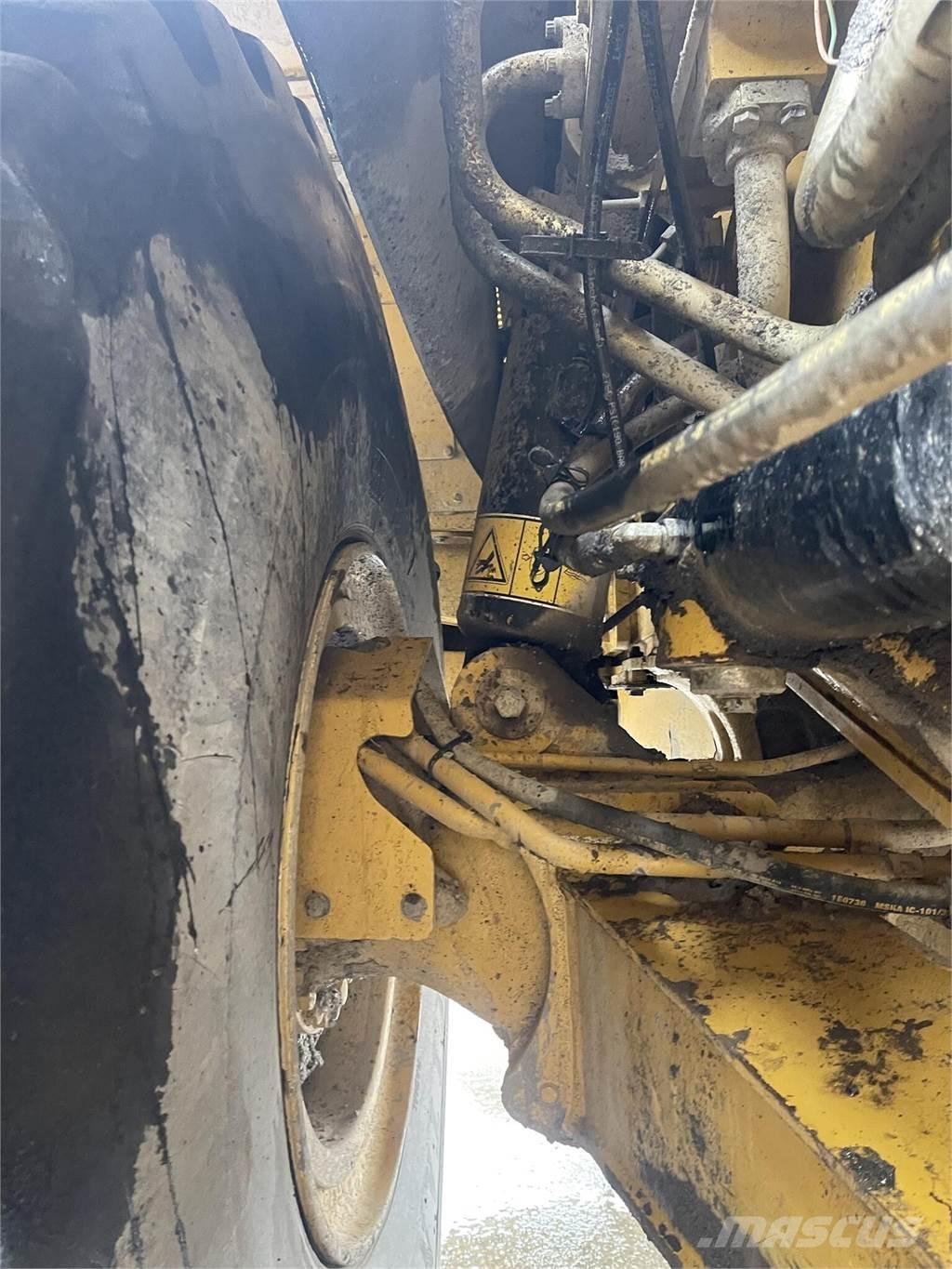 CAT 745C Karjeriniai savivarčiai