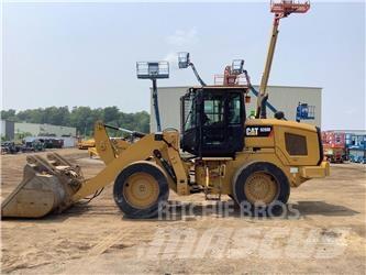 CAT 926M Naudoti ratiniai krautuvai