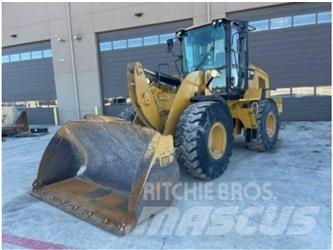 CAT 930M Naudoti ratiniai krautuvai