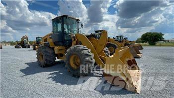 CAT 938M Naudoti ratiniai krautuvai