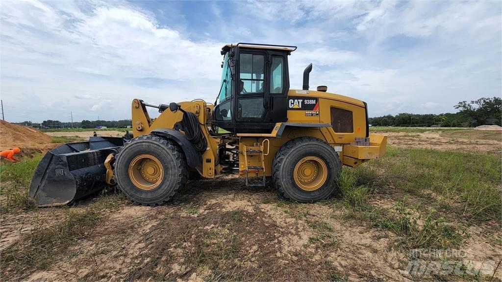 CAT 938M Naudoti ratiniai krautuvai