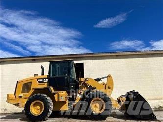 CAT 938M Naudoti ratiniai krautuvai