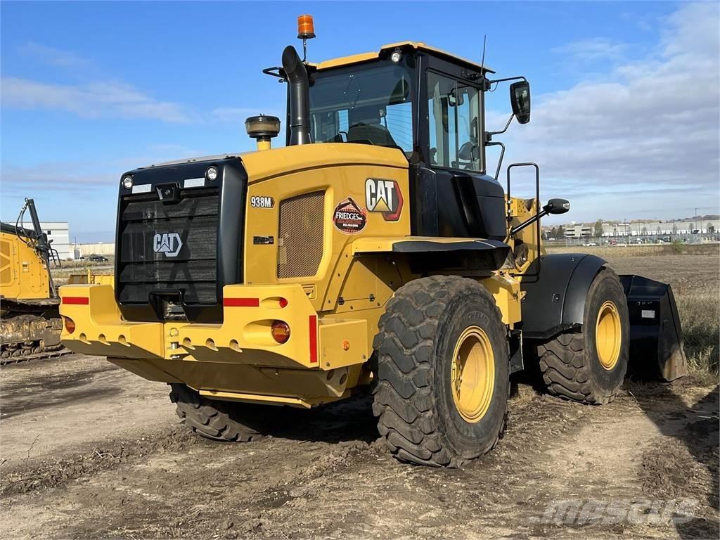 CAT 938M Naudoti ratiniai krautuvai