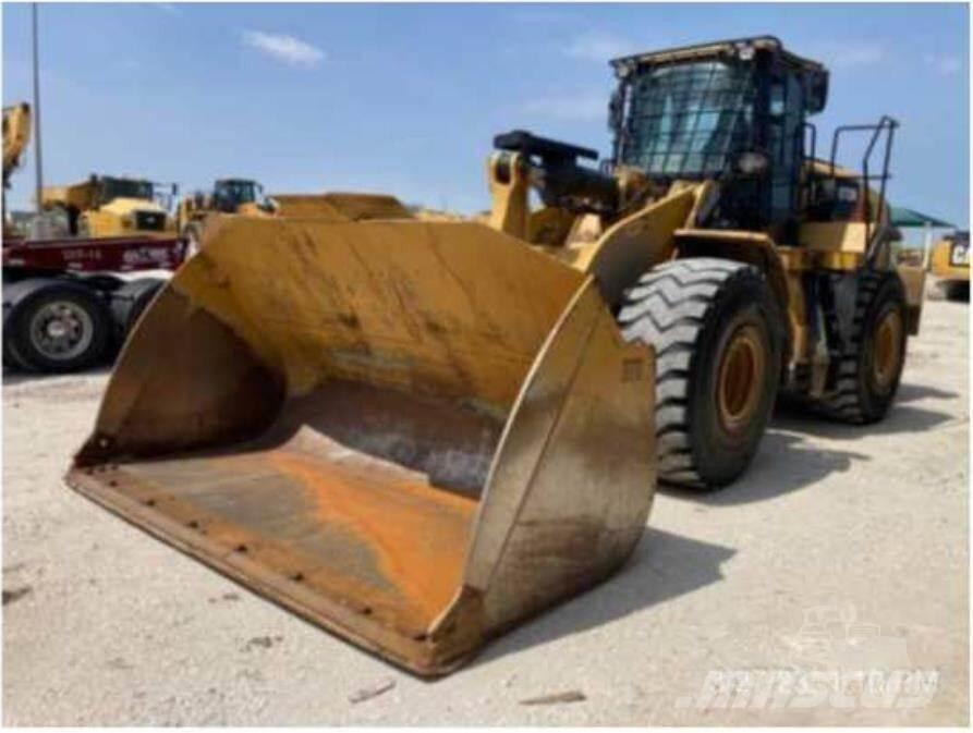 CAT 972M Naudoti ratiniai krautuvai