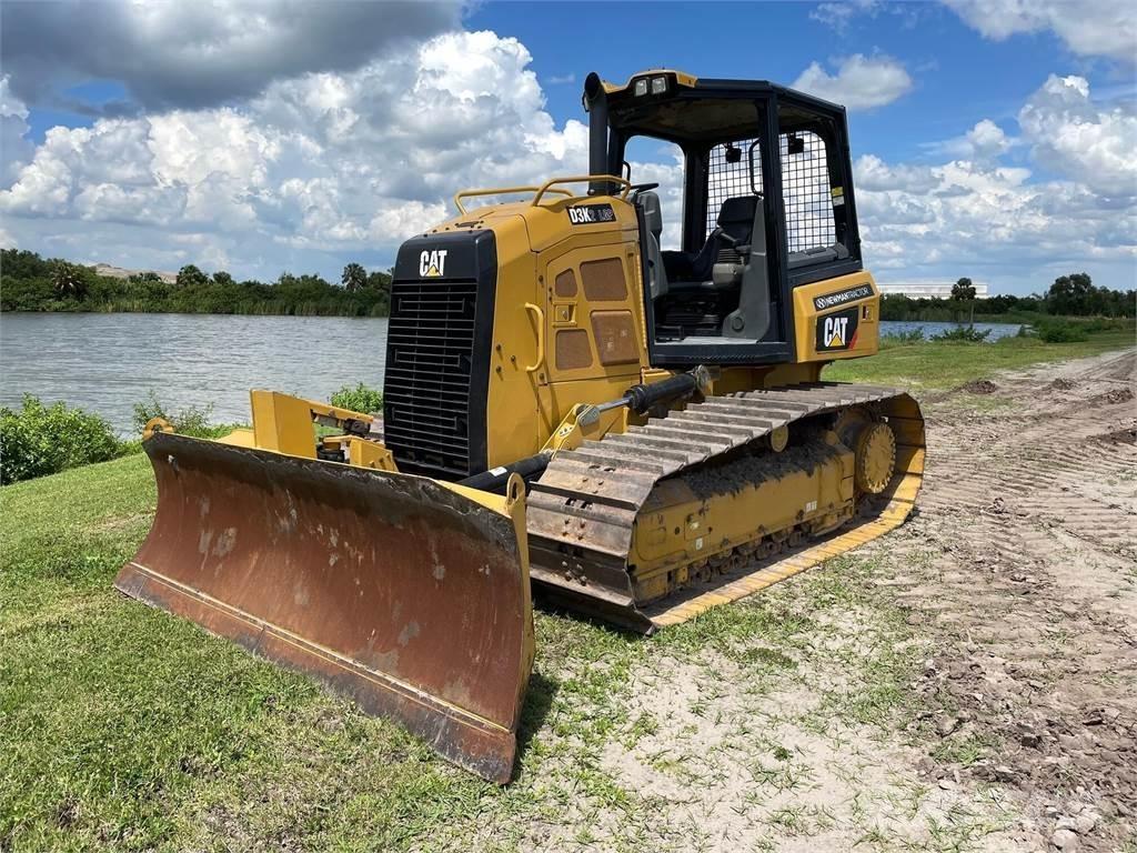 CAT D3K2 LGP Vikšriniai buldozeriai