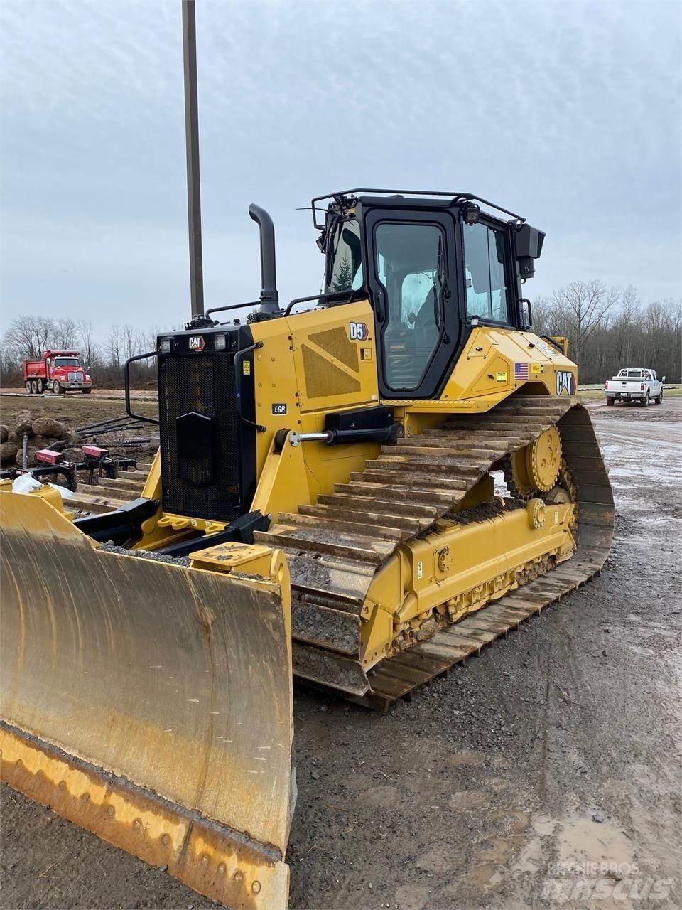 CAT D5 LGP Vikšriniai buldozeriai