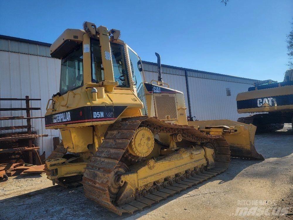 CAT D5N LGP Vikšriniai buldozeriai