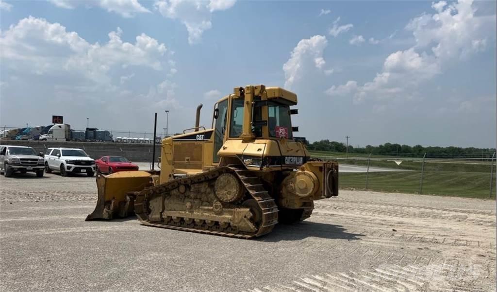CAT D6N XL Vikšriniai buldozeriai