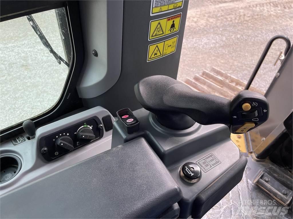 CAT D7E LGP Vikšriniai buldozeriai