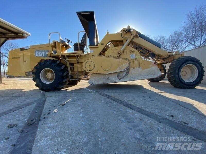 CAT RM-300 Asfalto perdirbimo technika