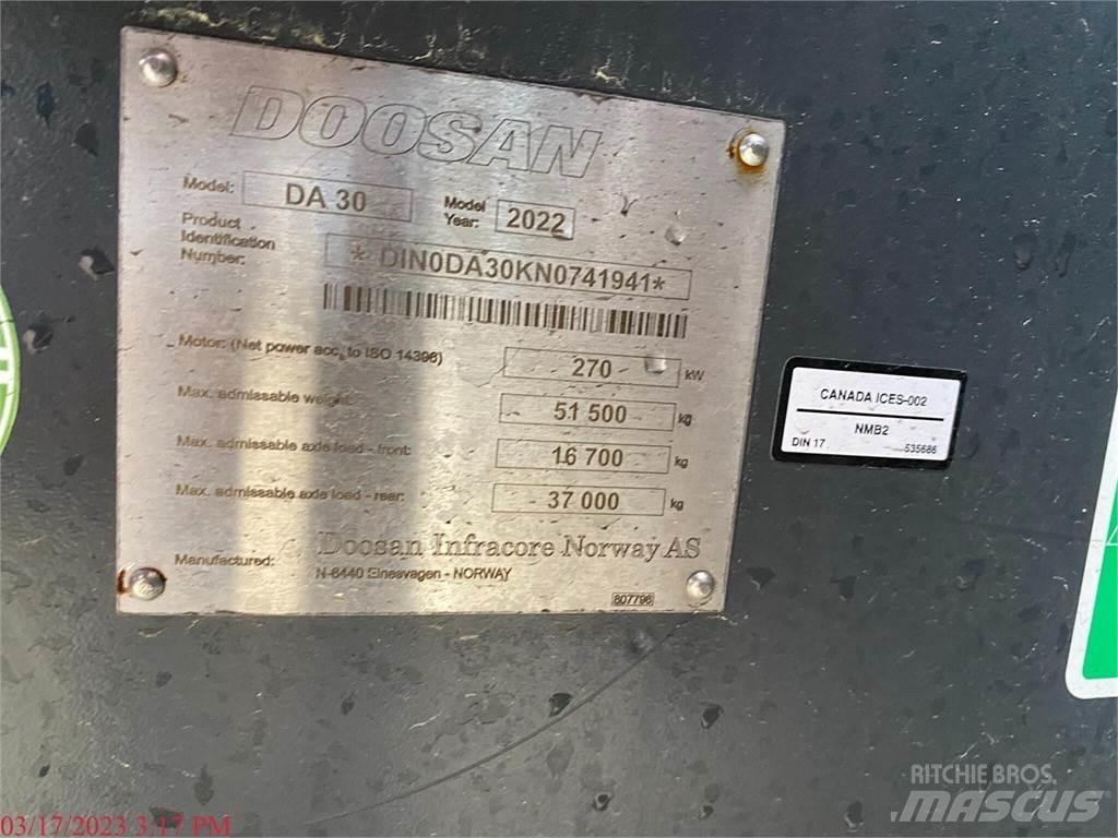 Develon DA30-5 Karjeriniai savivarčiai