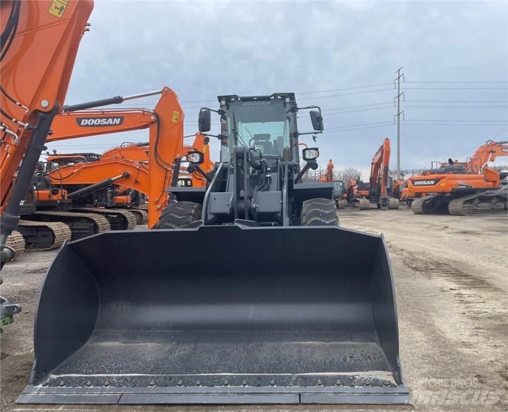 Develon DL280-7 Naudoti ratiniai krautuvai