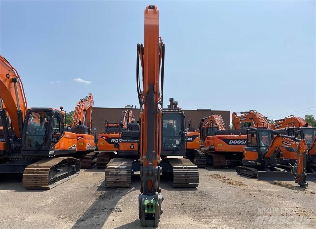 Develon DX225 LC-7 Vikšriniai ekskavatoriai