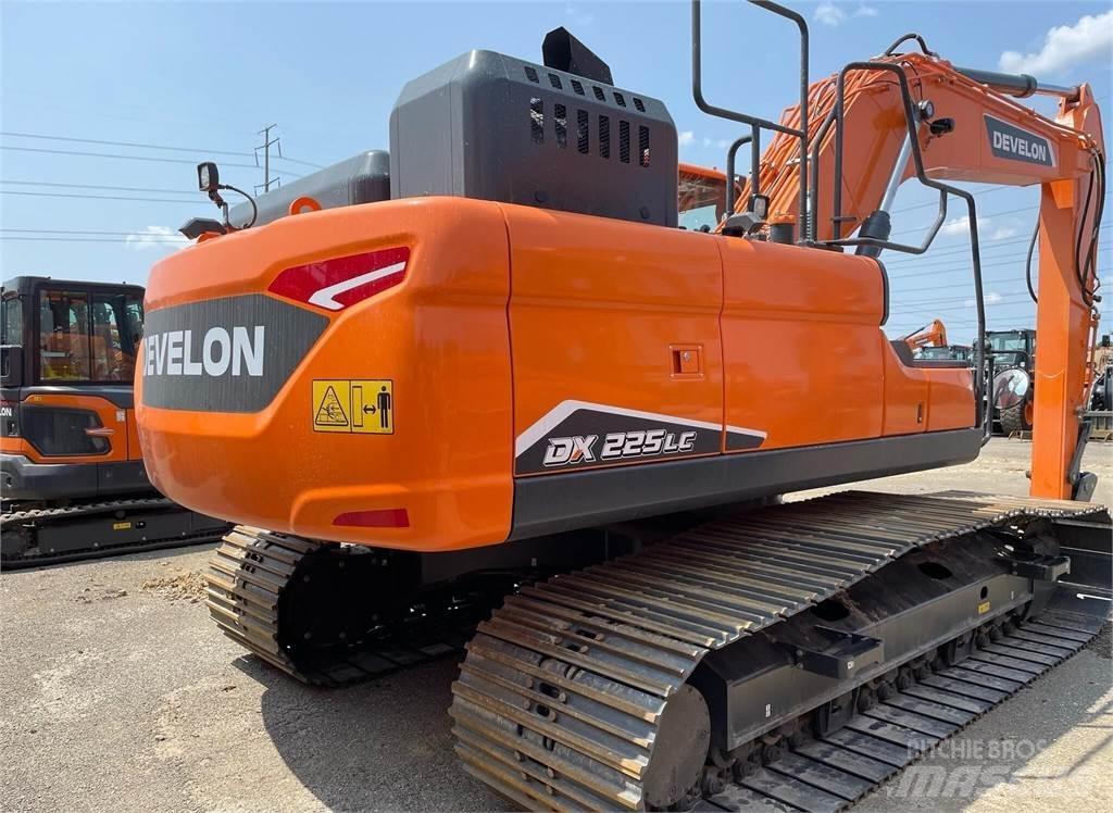 Develon DX225 LC-7 Vikšriniai ekskavatoriai