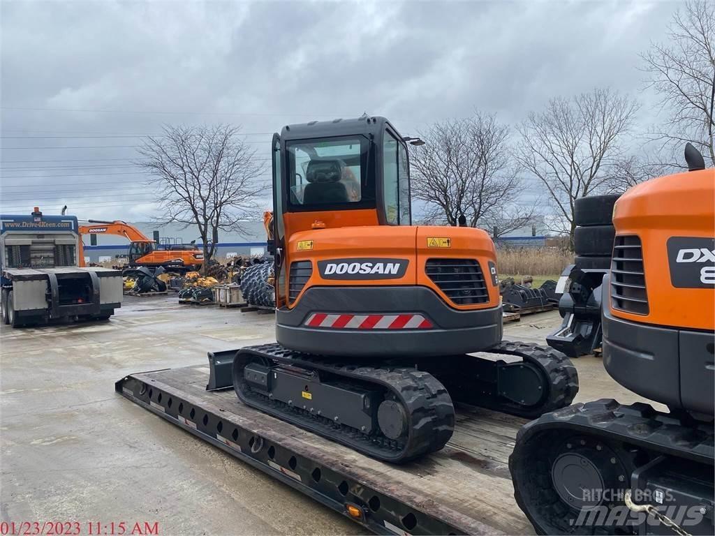 Develon DX62R-3 Vikšriniai ekskavatoriai