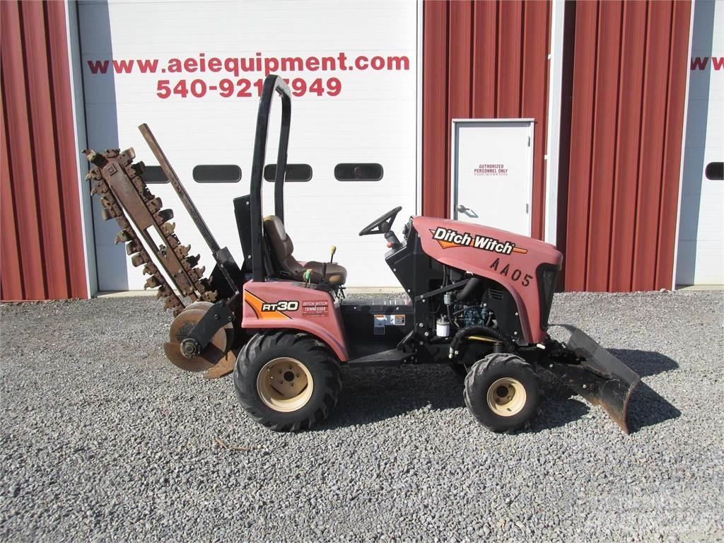 Ditch Witch RT30 Tranšėjų ekskavatoriai