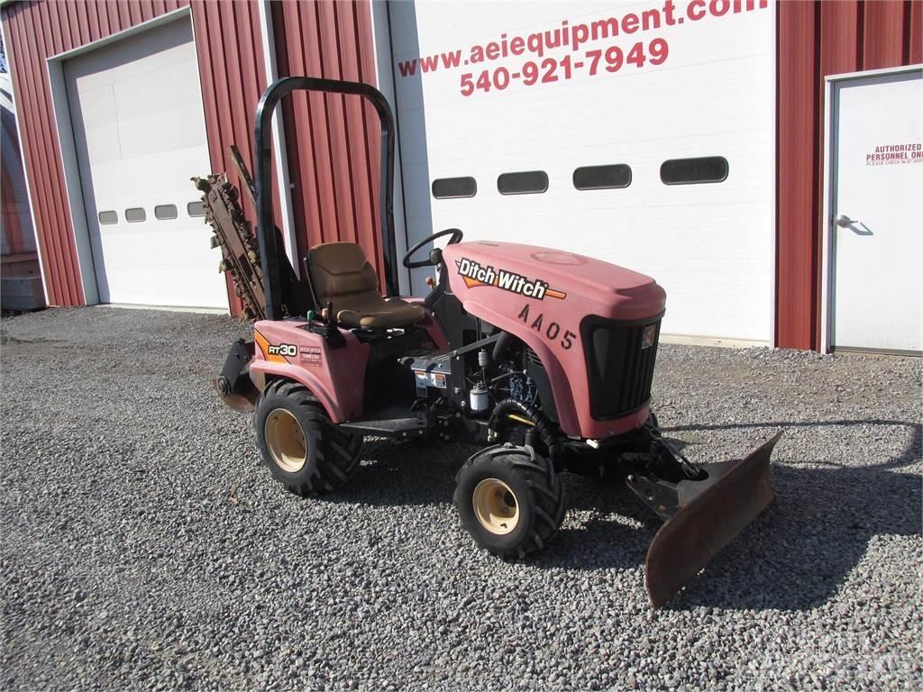 Ditch Witch RT30 Tranšėjų ekskavatoriai