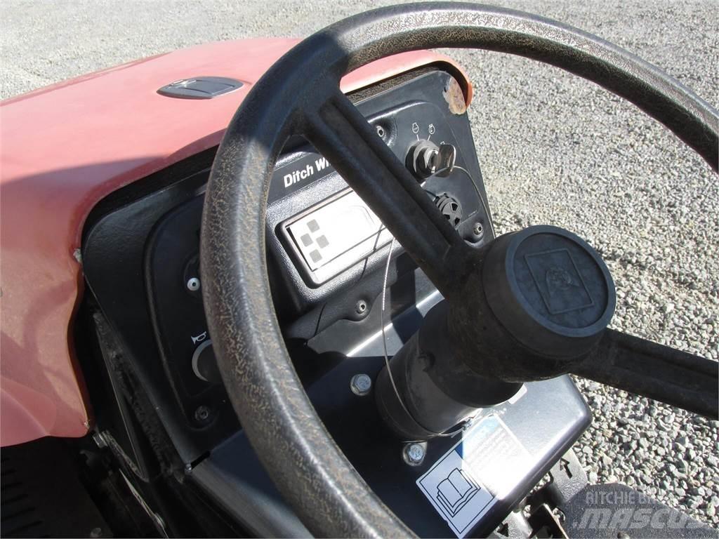 Ditch Witch RT30 Tranšėjų ekskavatoriai