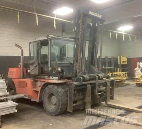 Doosan D160S-7 Šakiniai krautuvai - Kita