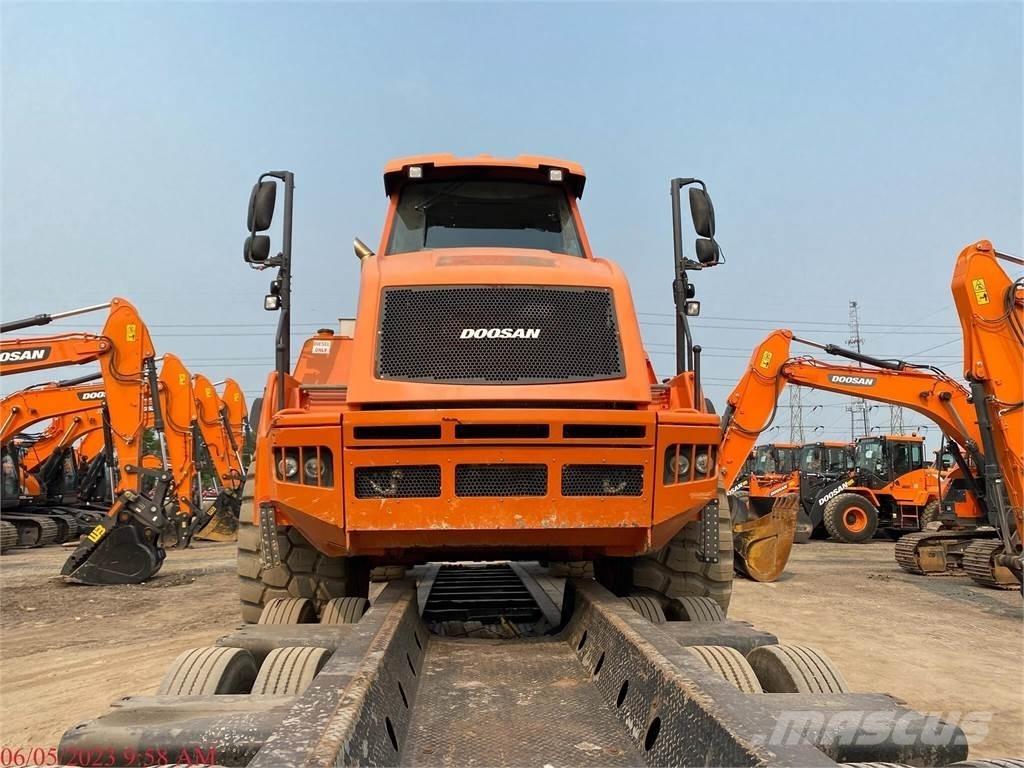 Doosan DA30-5 Karjeriniai savivarčiai