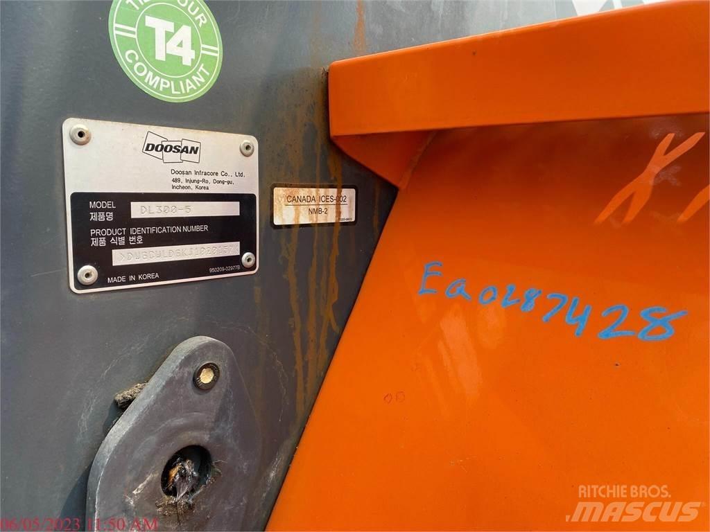 Doosan DL300-5 Naudoti ratiniai krautuvai