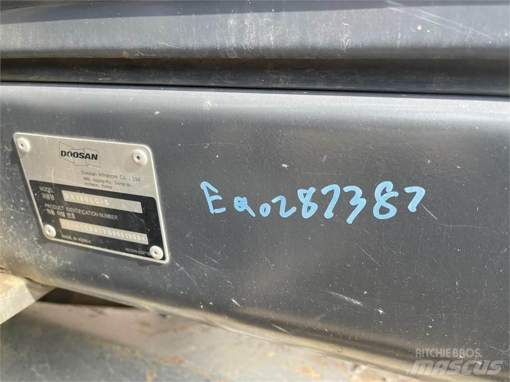 Doosan DX180 LC-5 Vikšriniai ekskavatoriai