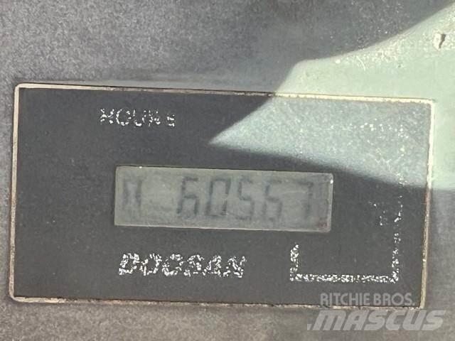 Doosan DX225 LC Vikšriniai ekskavatoriai