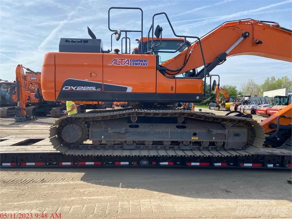 Doosan DX225 LC-5 Vikšriniai ekskavatoriai