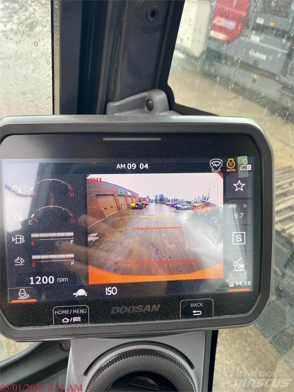 Doosan DX300 LC Vikšriniai ekskavatoriai