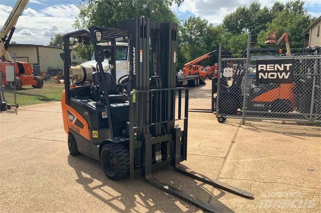 Doosan GC30S-9 Šakiniai krautuvai - Kita