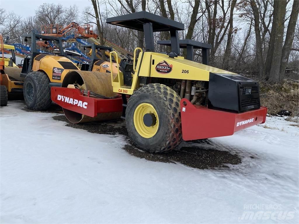 Dynapac CA260D Porinių būgnų volai
