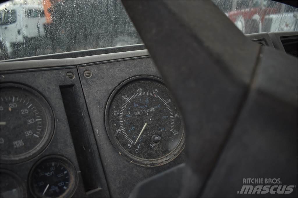 Ford CF8000 Automobiliniai kranai