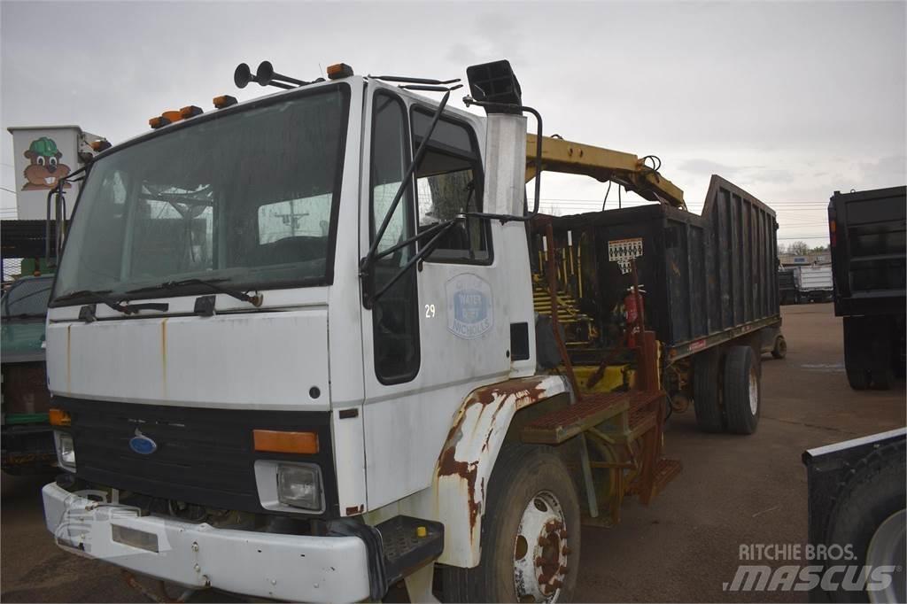 Ford CF8000 Automobiliniai kranai